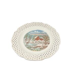 Vintage Sabin Crest Warranted 22K Gold Winter Scene Scalloped Plate Fleur De Lis